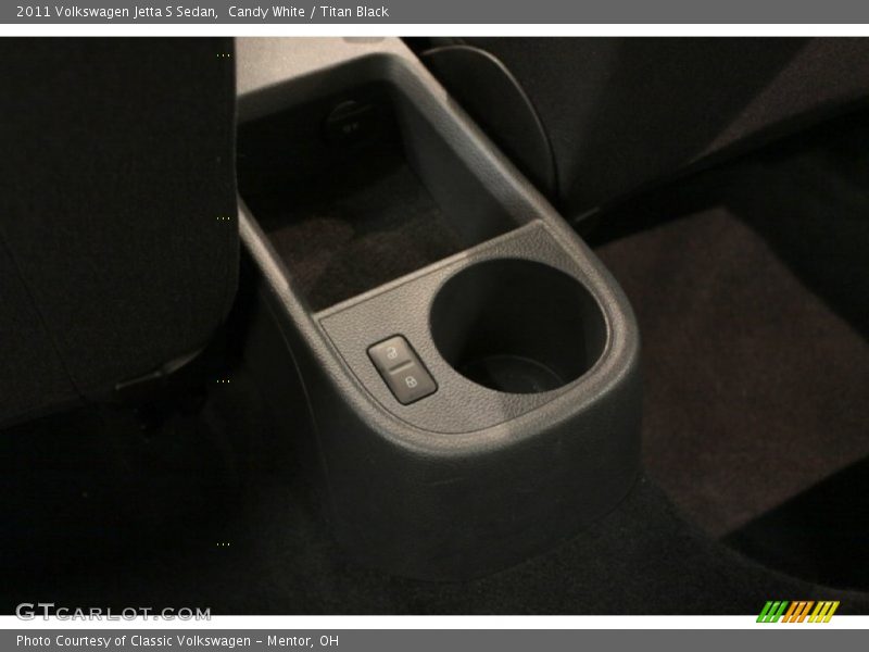 Candy White / Titan Black 2011 Volkswagen Jetta S Sedan