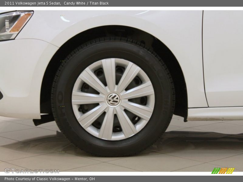 Candy White / Titan Black 2011 Volkswagen Jetta S Sedan