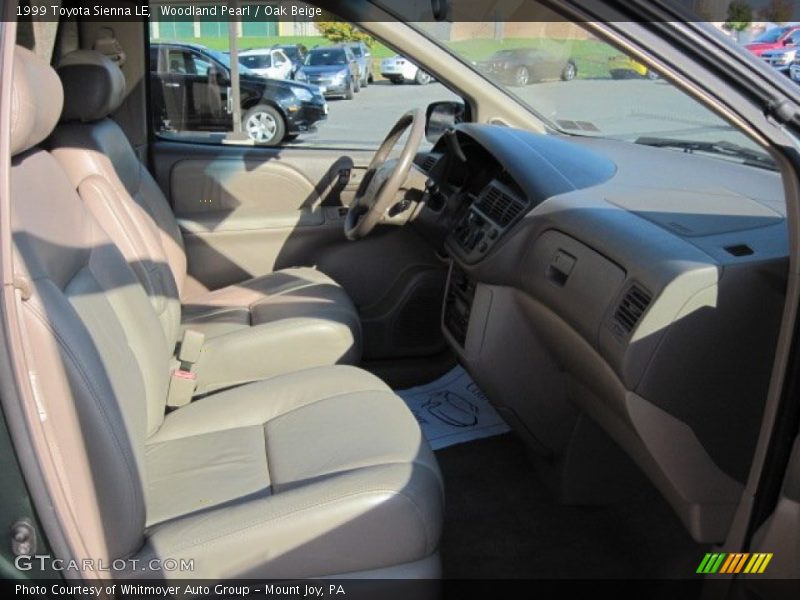 Woodland Pearl / Oak Beige 1999 Toyota Sienna LE