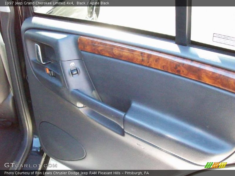 Black / Agate Black 1997 Jeep Grand Cherokee Limited 4x4
