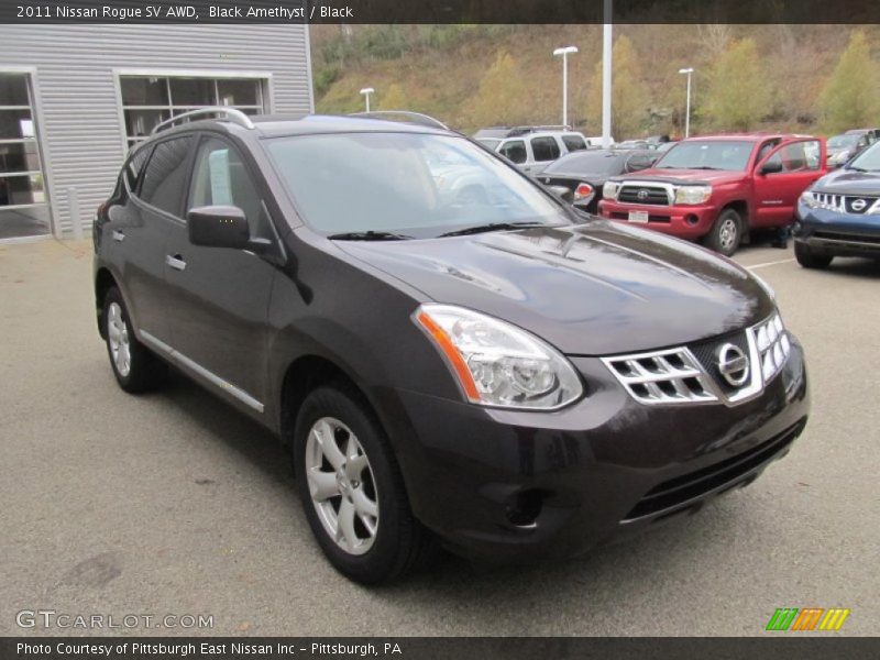 Front 3/4 View of 2011 Rogue SV AWD