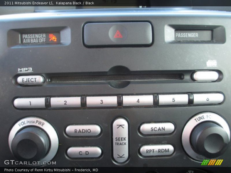 Kalapana Black / Black 2011 Mitsubishi Endeavor LS