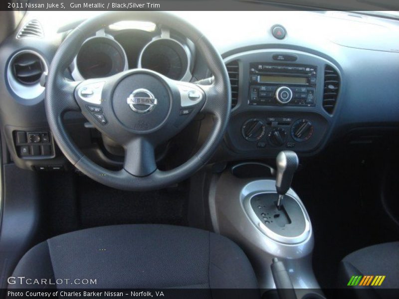 Gun Metallic / Black/Silver Trim 2011 Nissan Juke S