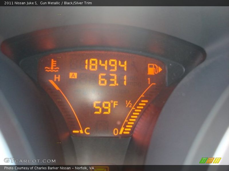 Gun Metallic / Black/Silver Trim 2011 Nissan Juke S