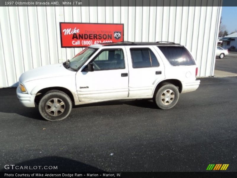 White / Tan 1997 Oldsmobile Bravada AWD