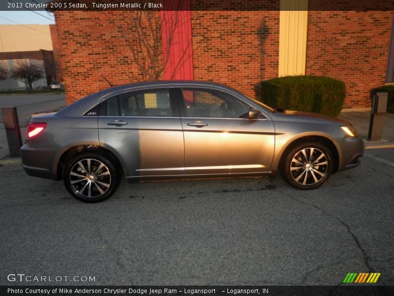 Tungsten Metallic / Black 2013 Chrysler 200 S Sedan