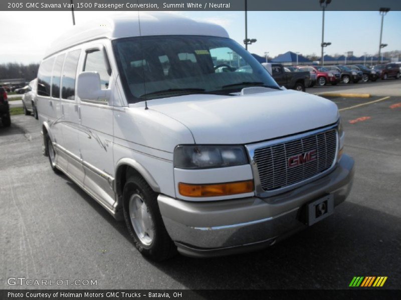 Summit White / Neutral 2005 GMC Savana Van 1500 Passenger Conversion