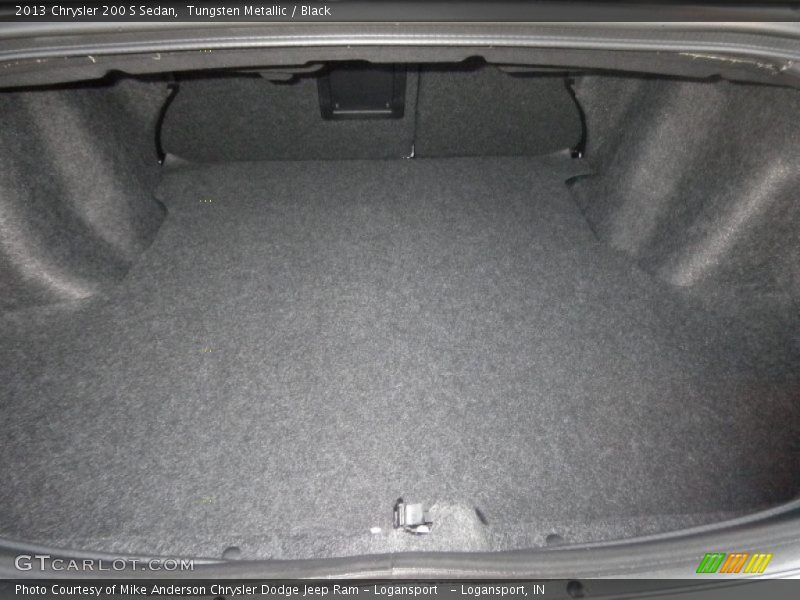 Tungsten Metallic / Black 2013 Chrysler 200 S Sedan