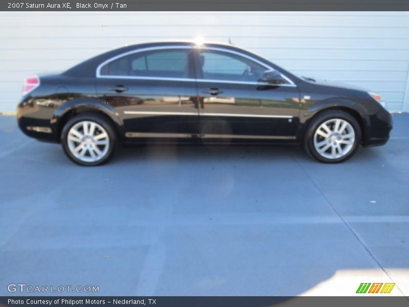 Black Onyx / Tan 2007 Saturn Aura XE