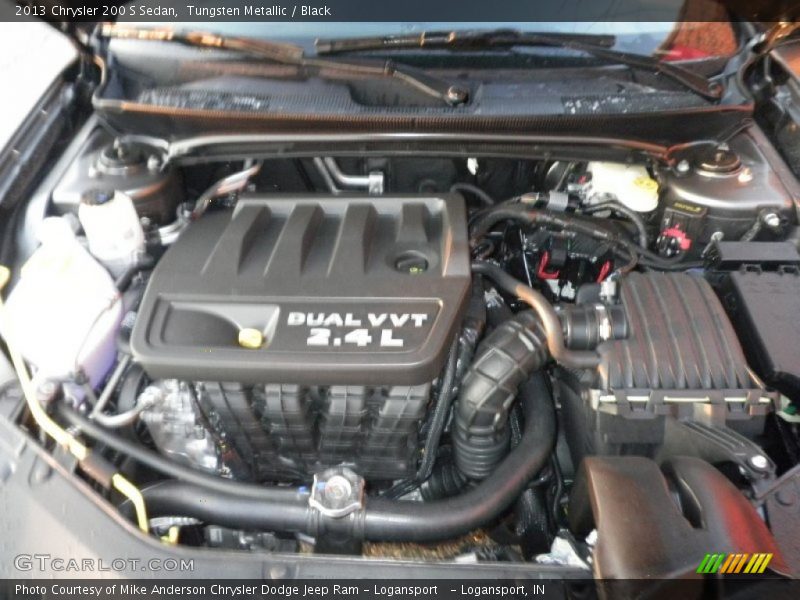 Tungsten Metallic / Black 2013 Chrysler 200 S Sedan