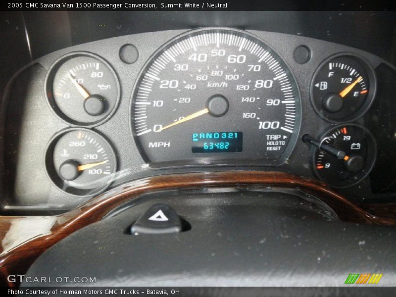 Summit White / Neutral 2005 GMC Savana Van 1500 Passenger Conversion