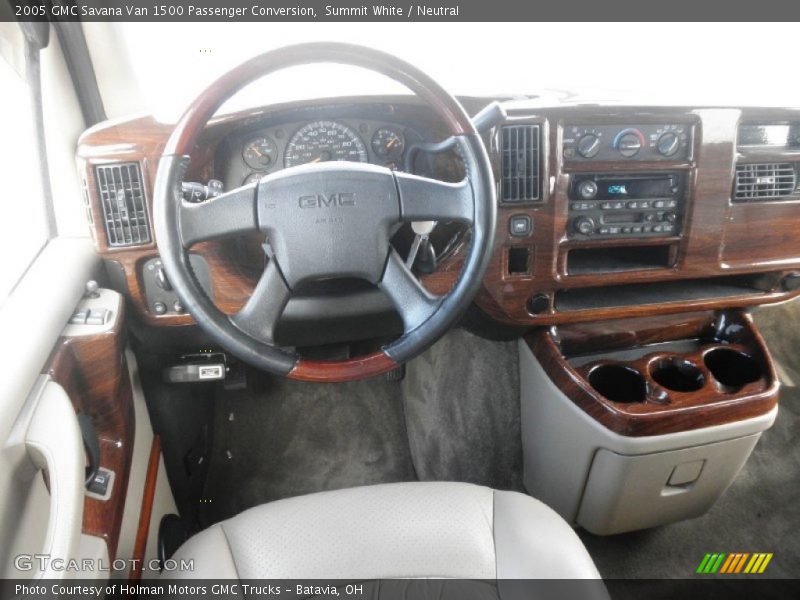 Summit White / Neutral 2005 GMC Savana Van 1500 Passenger Conversion