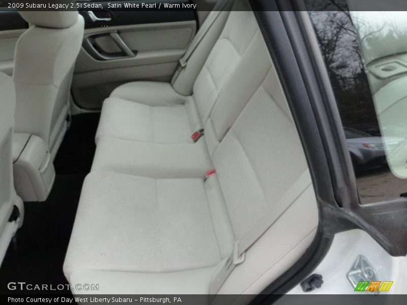 Satin White Pearl / Warm Ivory 2009 Subaru Legacy 2.5i Sedan