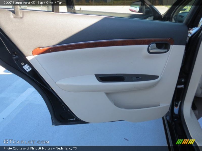 Black Onyx / Tan 2007 Saturn Aura XE