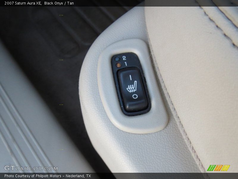 Black Onyx / Tan 2007 Saturn Aura XE