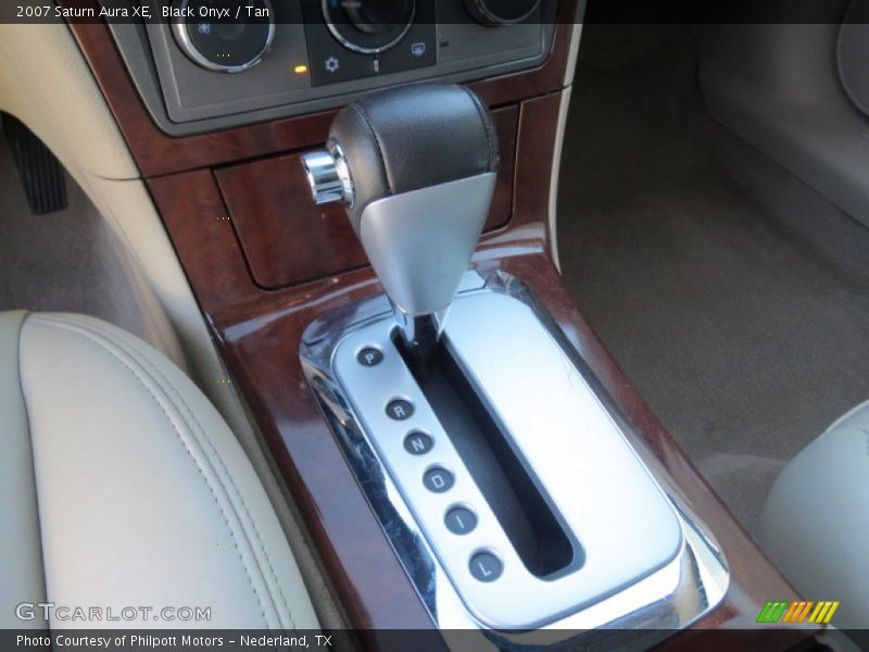 Black Onyx / Tan 2007 Saturn Aura XE