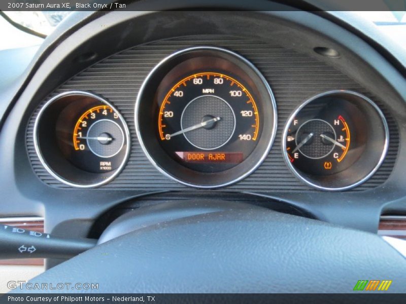 Black Onyx / Tan 2007 Saturn Aura XE