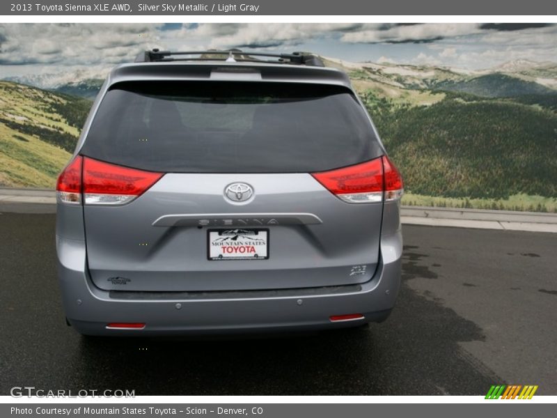 Silver Sky Metallic / Light Gray 2013 Toyota Sienna XLE AWD