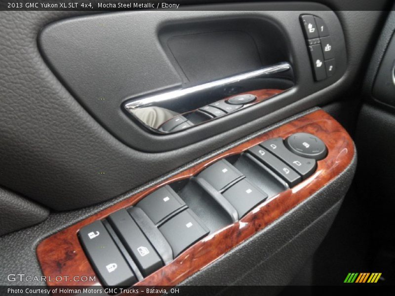 Controls of 2013 Yukon XL SLT 4x4