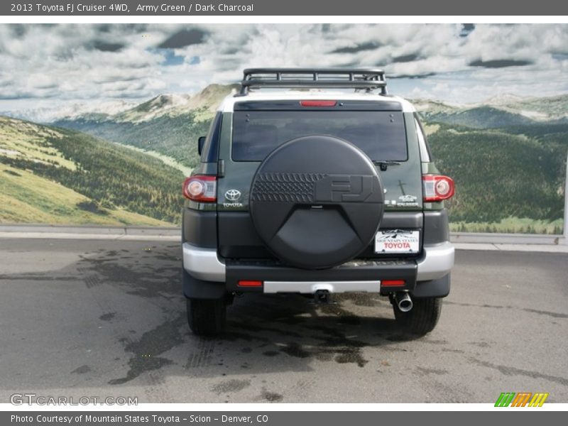Army Green / Dark Charcoal 2013 Toyota FJ Cruiser 4WD