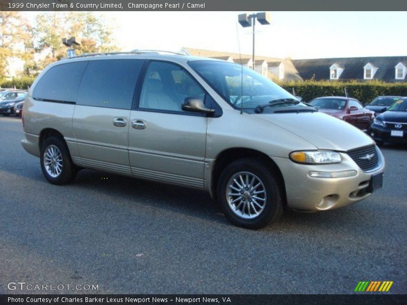 Champagne Pearl / Camel 1999 Chrysler Town & Country Limited