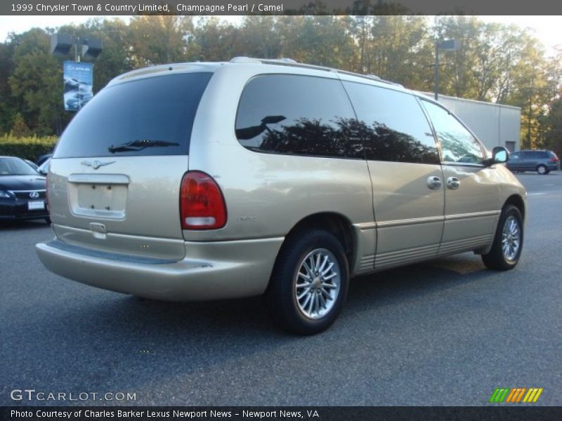 Champagne Pearl / Camel 1999 Chrysler Town & Country Limited