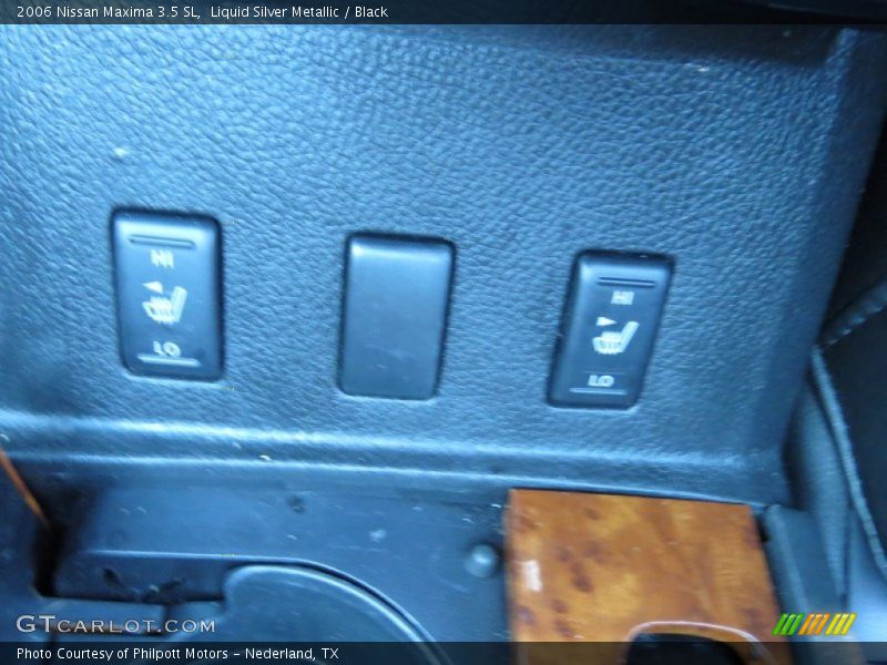 Liquid Silver Metallic / Black 2006 Nissan Maxima 3.5 SL
