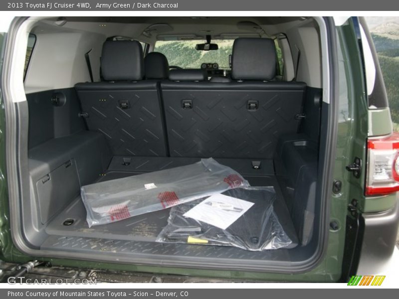 Army Green / Dark Charcoal 2013 Toyota FJ Cruiser 4WD