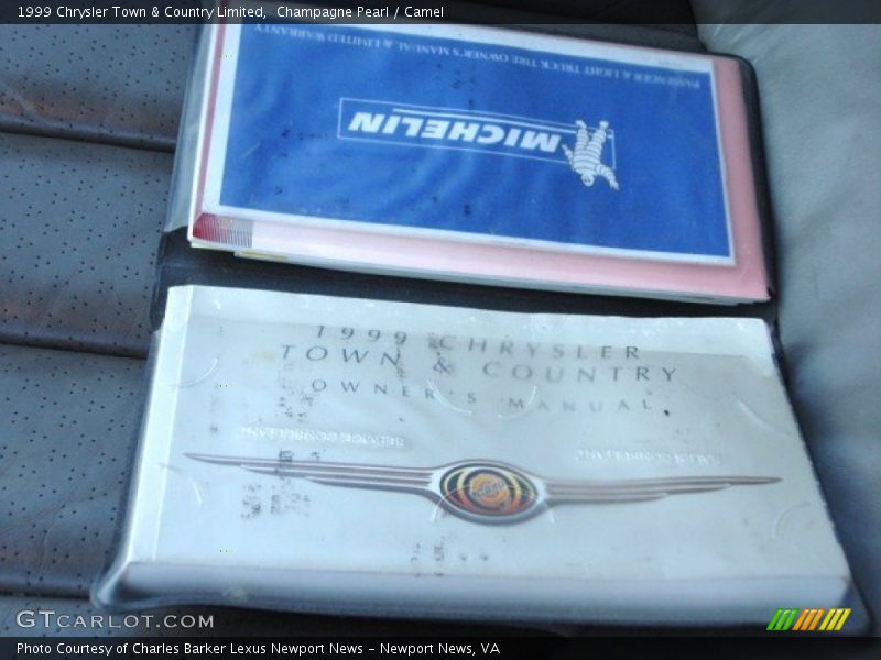 Books/Manuals of 1999 Town & Country Limited