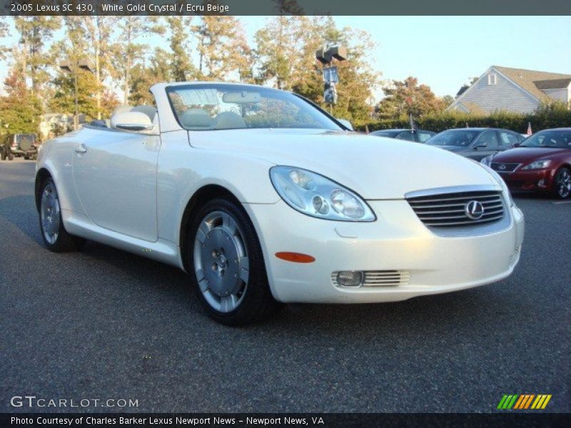 Front 3/4 View of 2005 SC 430