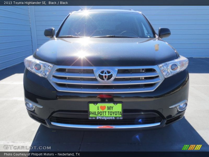 Black / Black 2013 Toyota Highlander SE