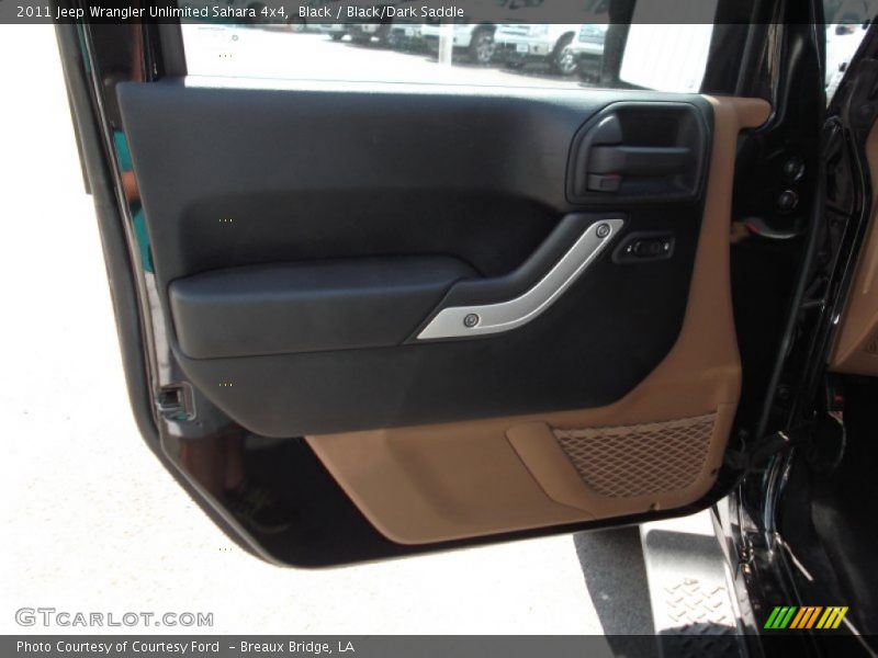 Black / Black/Dark Saddle 2011 Jeep Wrangler Unlimited Sahara 4x4