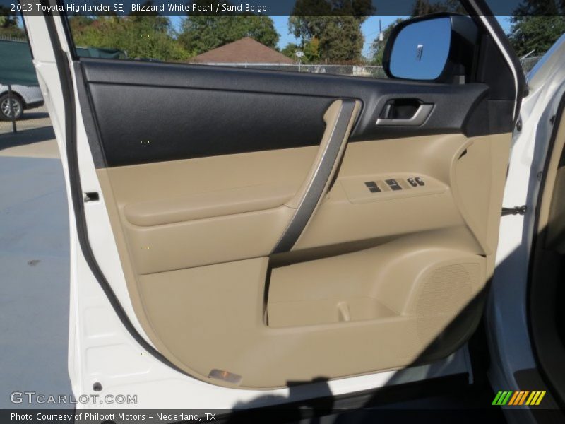 Blizzard White Pearl / Sand Beige 2013 Toyota Highlander SE