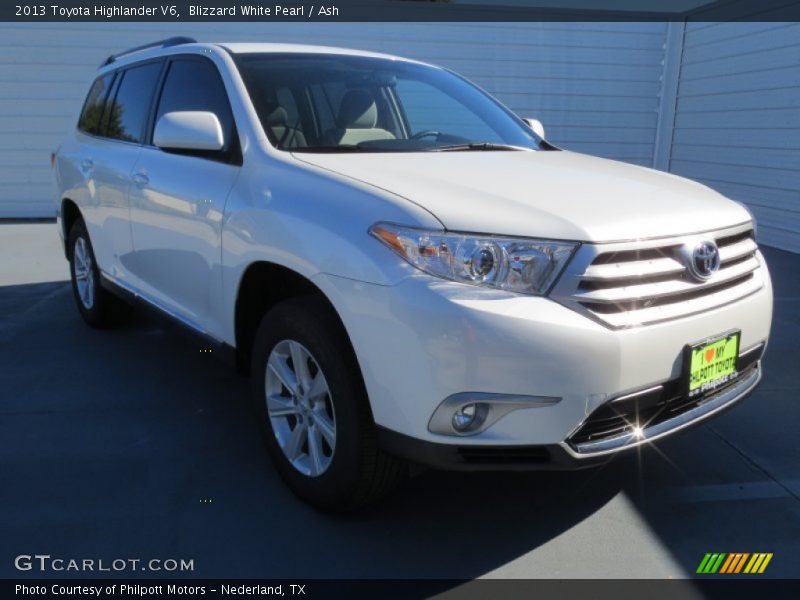 Blizzard White Pearl / Ash 2013 Toyota Highlander V6