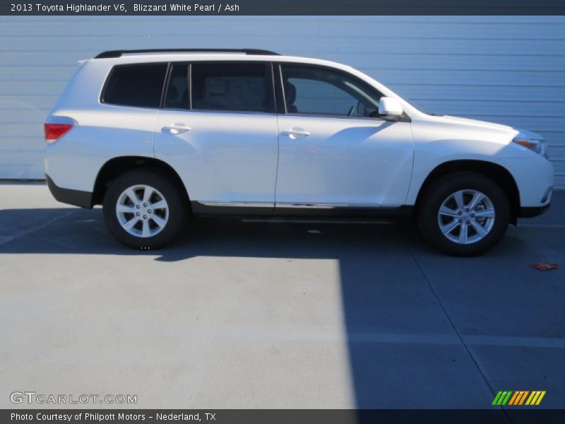 Blizzard White Pearl / Ash 2013 Toyota Highlander V6