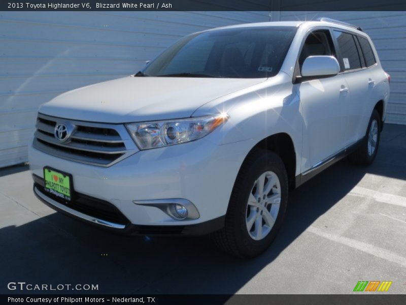 Blizzard White Pearl / Ash 2013 Toyota Highlander V6