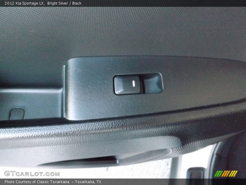 Bright Silver / Black 2012 Kia Sportage LX