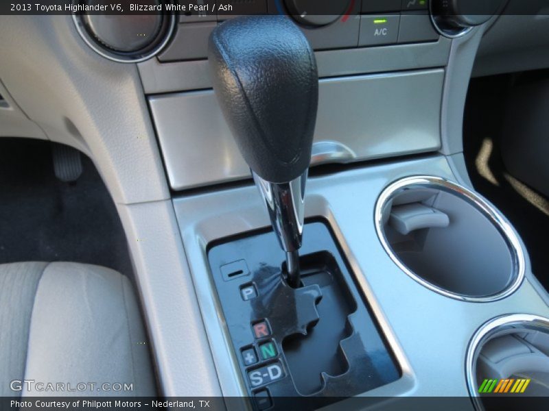 Blizzard White Pearl / Ash 2013 Toyota Highlander V6
