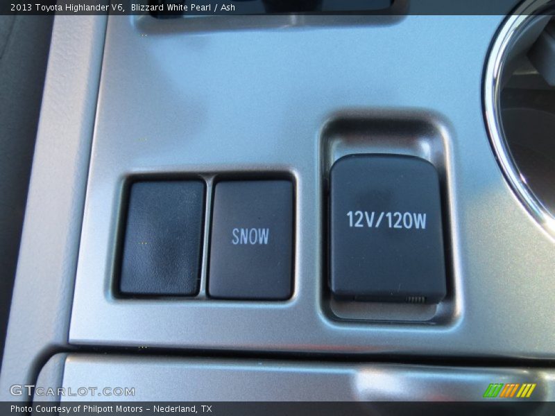 Blizzard White Pearl / Ash 2013 Toyota Highlander V6