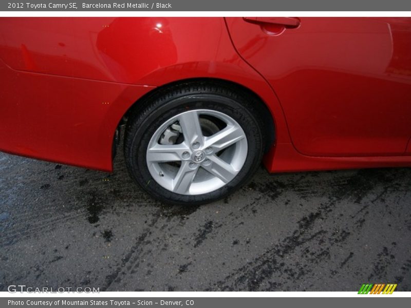 Barcelona Red Metallic / Black 2012 Toyota Camry SE
