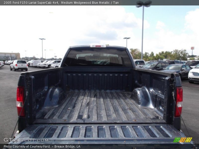 Medium Wedgewood Blue Metallic / Tan 2005 Ford F150 Lariat SuperCab 4x4