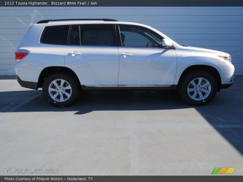 Blizzard White Pearl / Ash 2013 Toyota Highlander