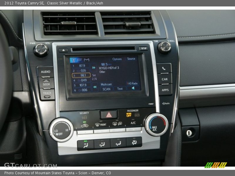 Classic Silver Metallic / Black/Ash 2012 Toyota Camry SE