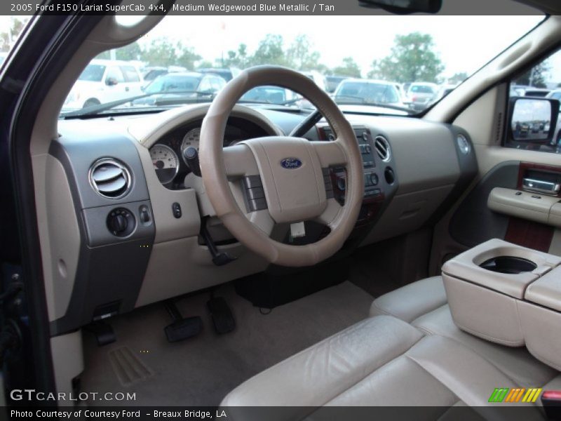 Medium Wedgewood Blue Metallic / Tan 2005 Ford F150 Lariat SuperCab 4x4