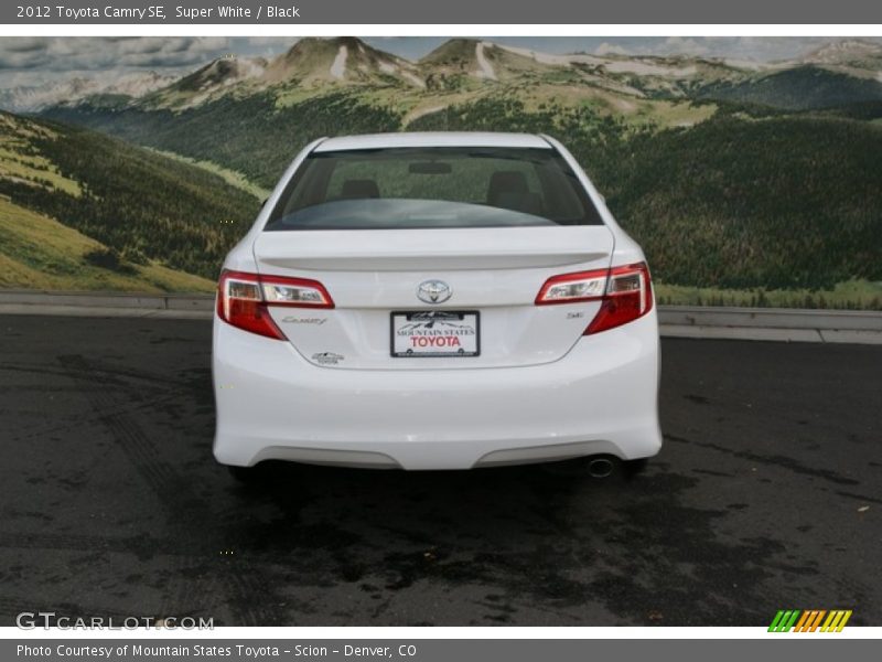 Super White / Black 2012 Toyota Camry SE