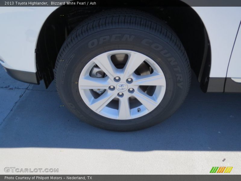Blizzard White Pearl / Ash 2013 Toyota Highlander