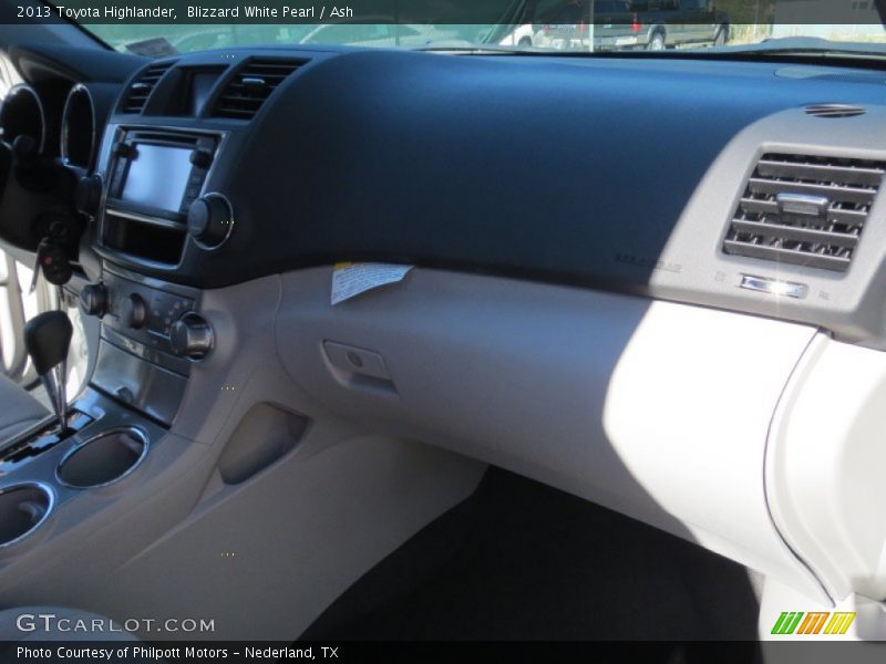 Blizzard White Pearl / Ash 2013 Toyota Highlander