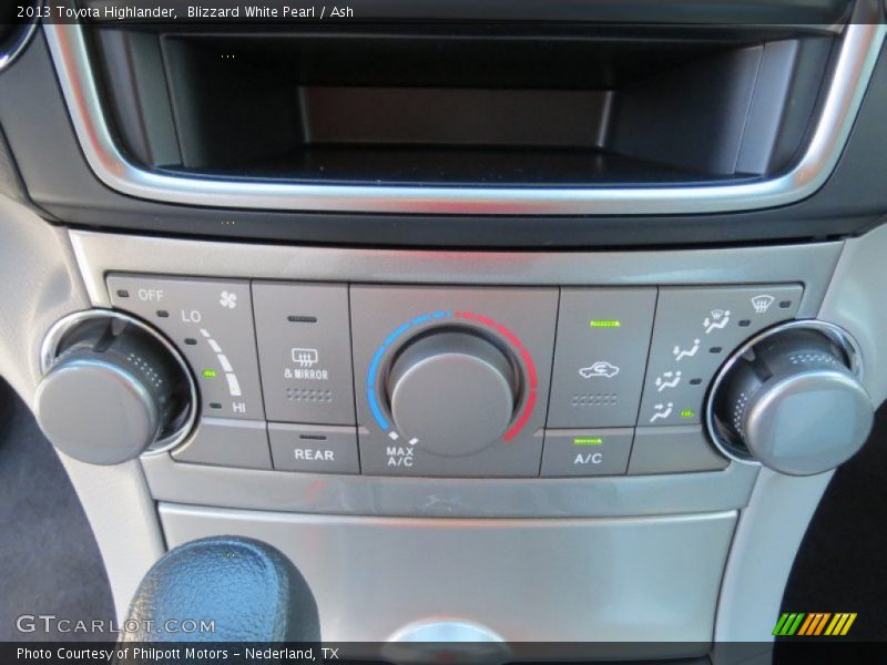 Blizzard White Pearl / Ash 2013 Toyota Highlander