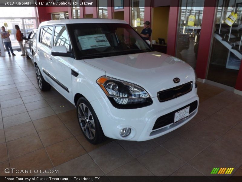 Clear White / Sand/Black Leather 2013 Kia Soul !