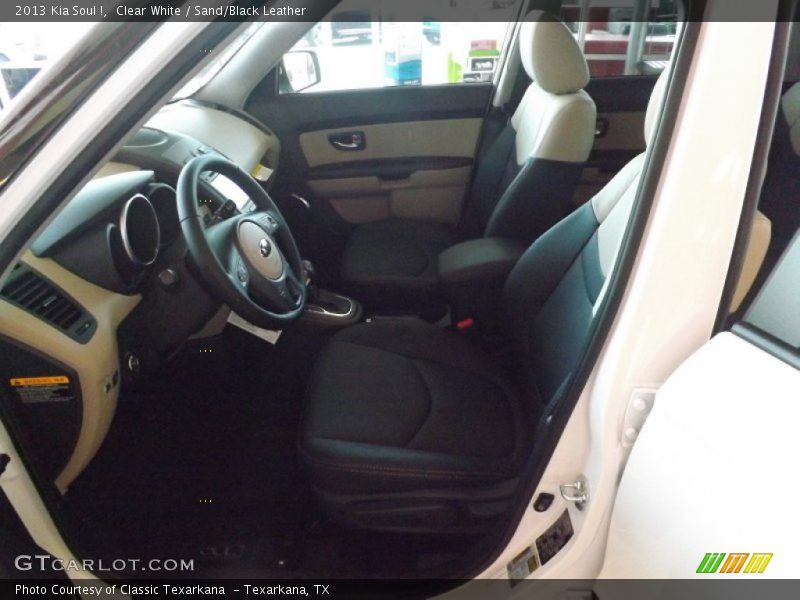 Clear White / Sand/Black Leather 2013 Kia Soul !